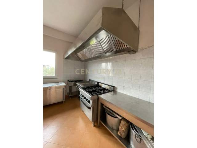 Tirane, jepet me qera ambjent biznesi Kati 0, 1.200 m² 5.000 Euro (Jordan Misja)
