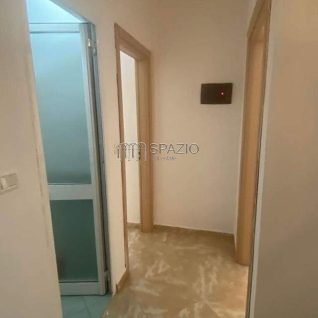 Tirane, shitet apartament 2+1 Kati 1, 90 m² 60.000 Euro (Rruga ''Thesarit'')