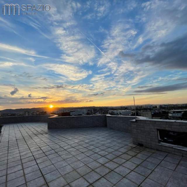 Tirane, shitet apartament 2+1+A+BLK Kati 9, 127 m² 270.000 Euro (Rruga ''Frederik Shiroka'')