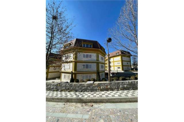 Tirane, shitet apartament 2+1+BLK Kati 2, 140 m² 1.500 Euro/m2 (sauk)