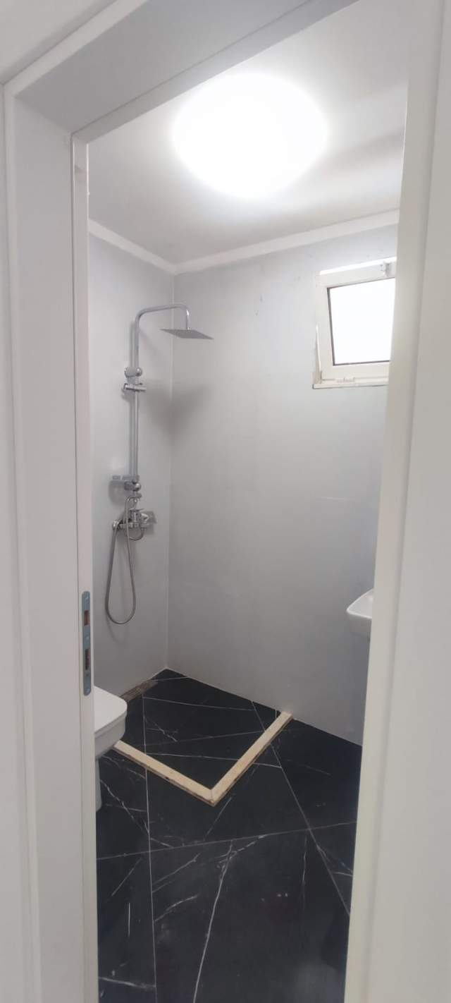 Tirane, shes Vile 1 Katshe 110 m² 129.990 Euro