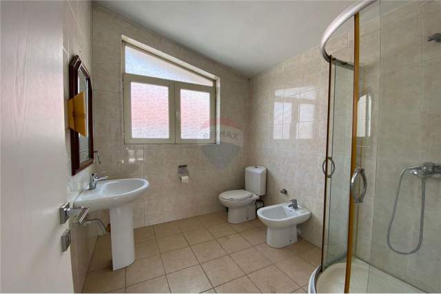 Tirane, shitet Vile 3+1+A+BLK Kati 4, 225 m² 395.000 Euro (Ifran Tomini)