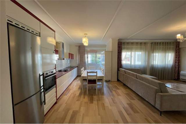 Tirane, jepet me qera apartament 3+1+BLK 105 m² 800 Euro