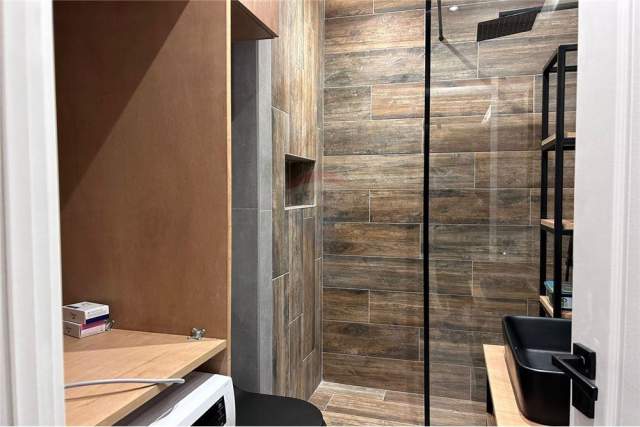 Tirane, jepet me qera apartament 2+1 80 m² 450 Euro (Fresk)