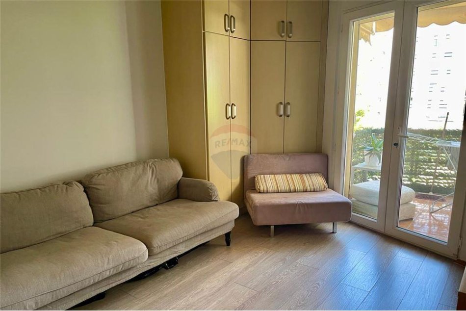 Tirane, shitet apartament 3+1 Kati 3, 135 m² 250.000 € (Rruga Panorama - Don Bosko - Hipoteka)