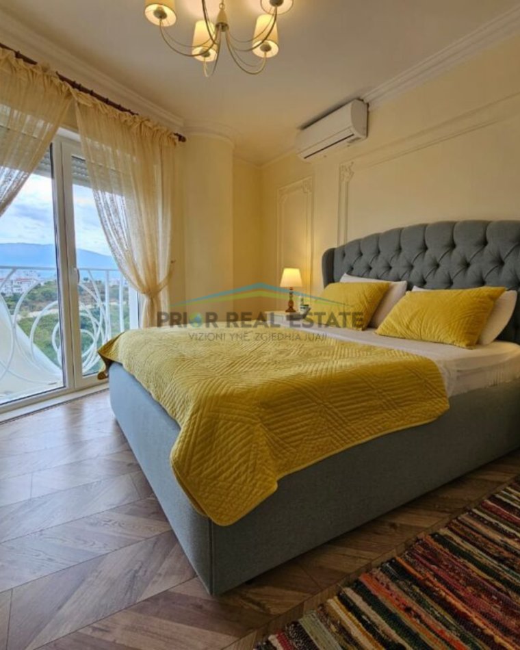 Tirane, jepet me qera apartament 2+1+Ballkon Kati 4, 123 m² 1.000 € (Kodra e Diellit 2)