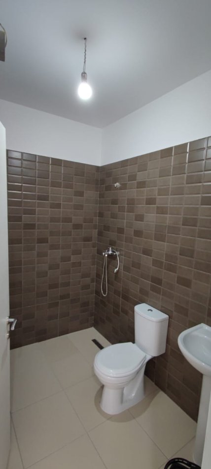 Shengjin, shitet apartament 1+1 Kati 4, 72 m² 113.000 € (Shengjin)