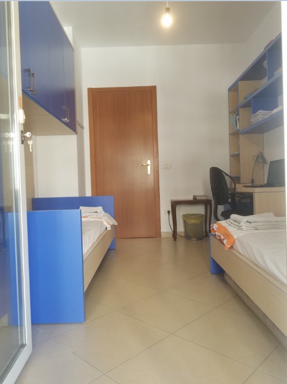 Tirane, jepet me qera apartament 2+1 Kati 5, 110 m² 550 € (Ish Parku)