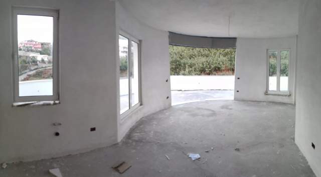 Tirane, shes Penthouse 2+1+BLK Kati 5, 162 m² 119.000 Euro (afer 2 Luaneve (Fresku))