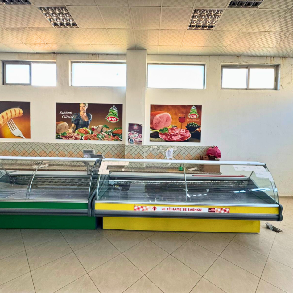 Kavaje, jepet me qera ambjent biznesi Kati 1, 800 m² (Shetitorja,Josif Budo,Kavaje)