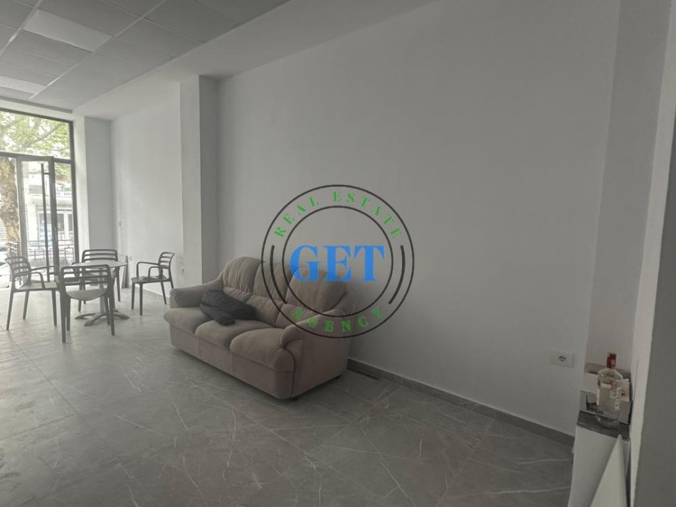 Durres, shitet ambjent biznesi Kati 0, 40 m² 85.000 € 