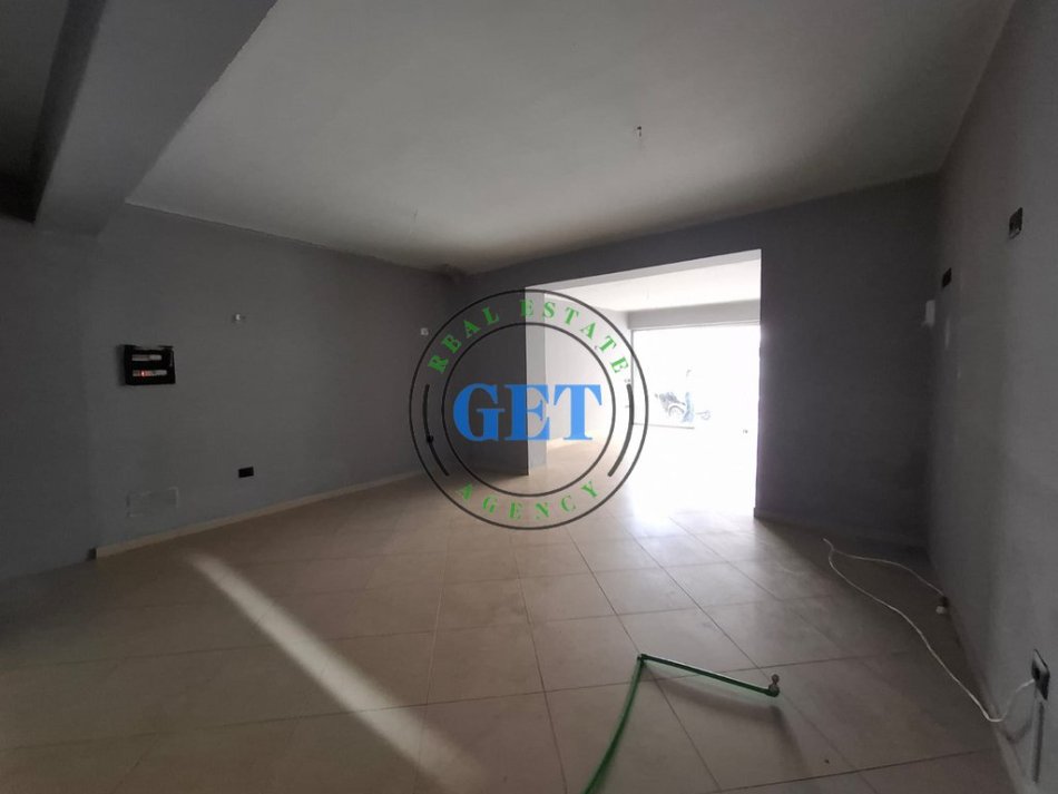 Durres, shitet ambjent biznesi Kati 0, 90 m² 160.000 € 