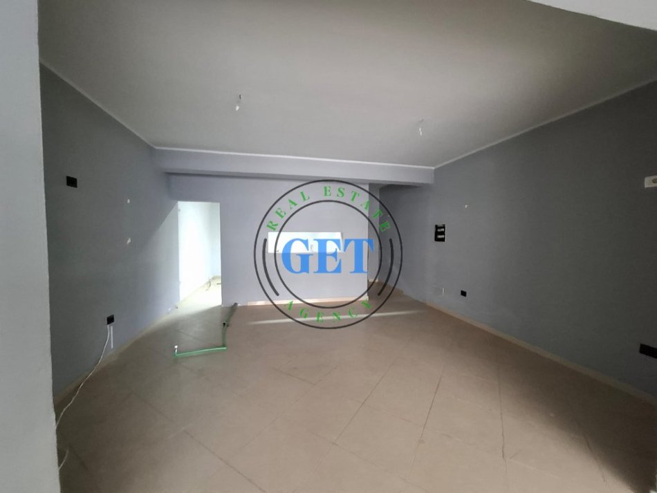 Durres, shitet ambjent biznesi Kati 0, 90 m² 160.000 € 