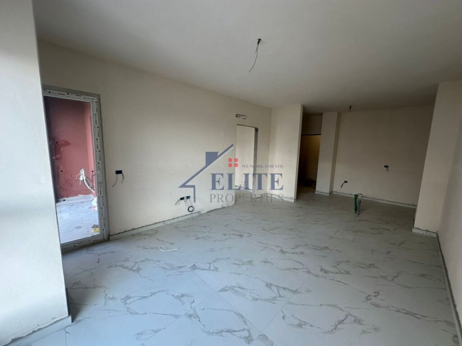 Tirane, shitet apartament 1+1+Ballkon Kati 5, 73 m² 109.950 € (Dritan Hoxha)