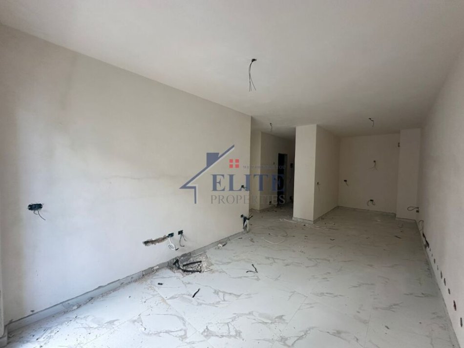 Tirane, shitet apartament 2+1+Ballkon Kati 5, 73 m² 108.750 € (Dritan Hoxha)