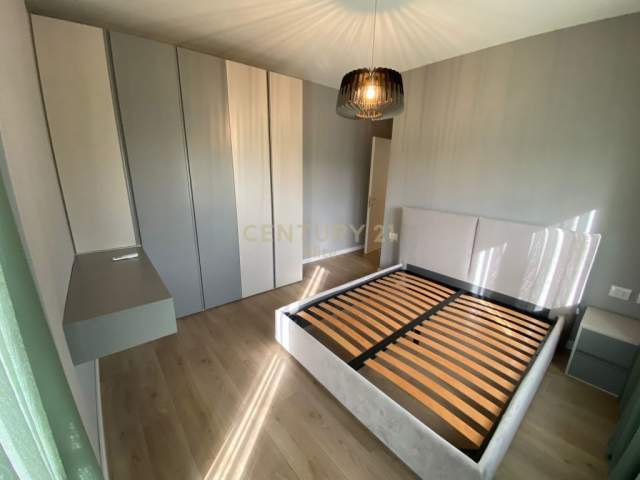 Tirane, jepet me qera apartament 1+1+BLK Kati 5, 70 m² 500 Euro (Pazari i Ri)