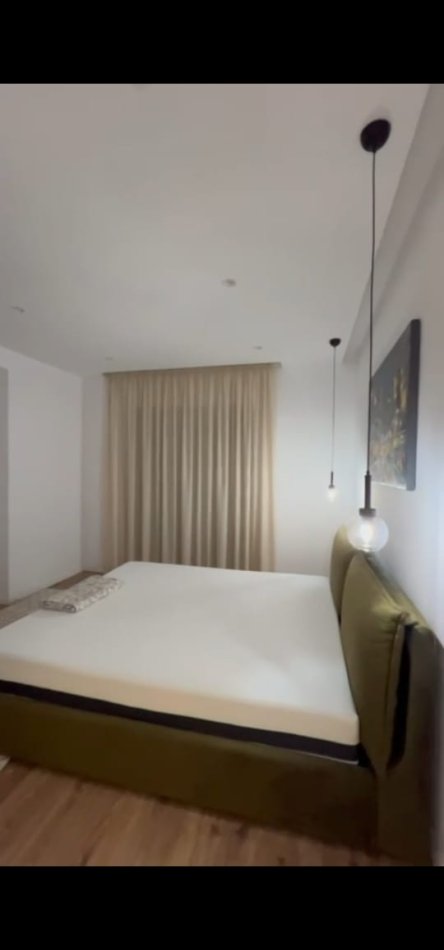 Tirane, jepet me qera apartament 2+1 , 1.200 m² 1.200 € (tek Kompleksi Delijorgji)