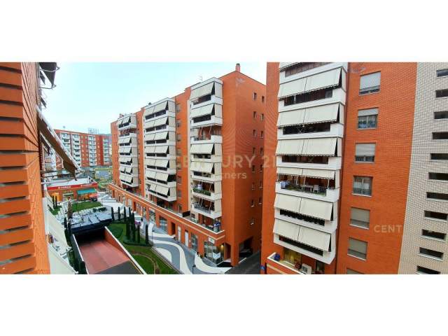 Tirane, jepet me qera apartament 2+1+BLK 111 m² 600 Euro (rruga kavajes)