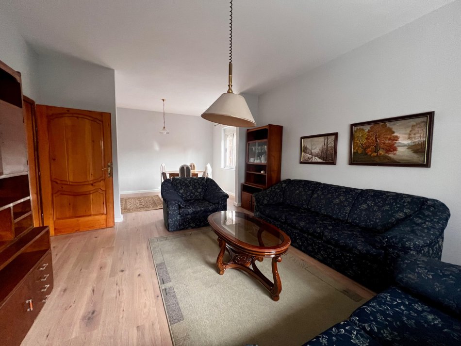 Tirane, jepet me qera Vile 3+1+Ballkon Kati 0, 160 m² 600 € (Shkolla Partizani - Tiranë)