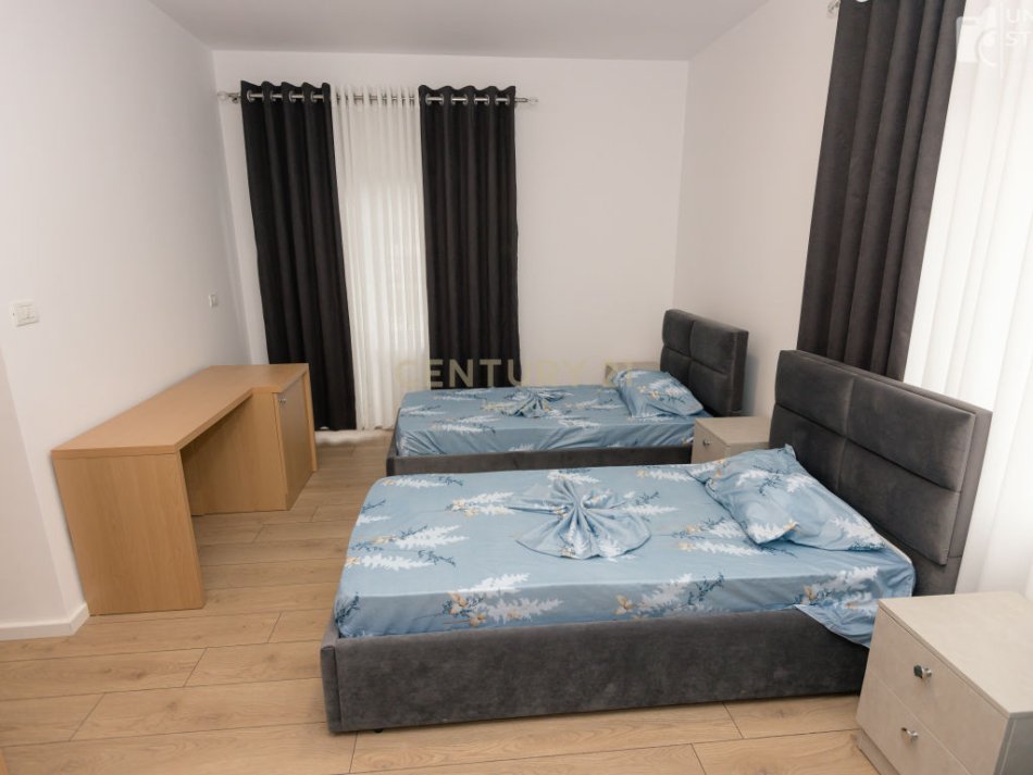 Tirane, shitet , 2.200.000 € (Vaqarr)