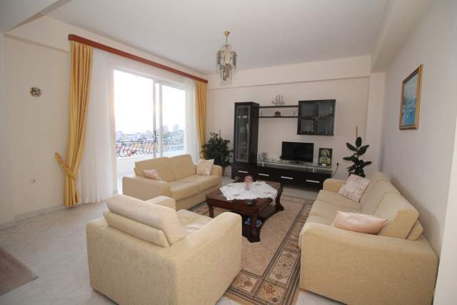 Sarande, shitet apartament 160 m² 80.000 Euro