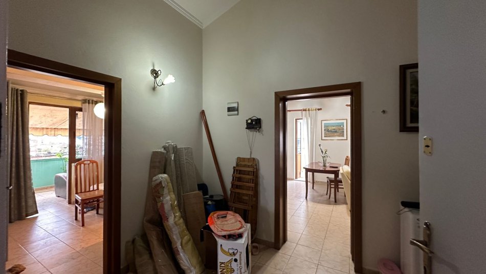 Tirane, jepet me qera apartament 2+1 Kati 5, 120 m² 600 € (Xhamllik)