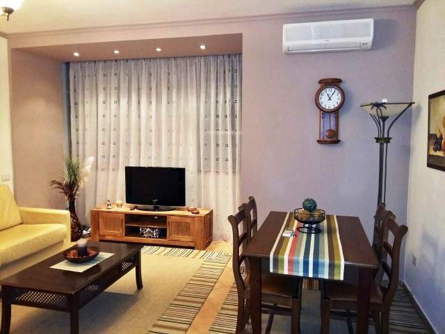 Tirane, jepet me qera apartament 1+1+A+BLK Kati 7, 50 m² 500 Euro (pasticeri Venezia si dhe shume prane Stadiumit Air)