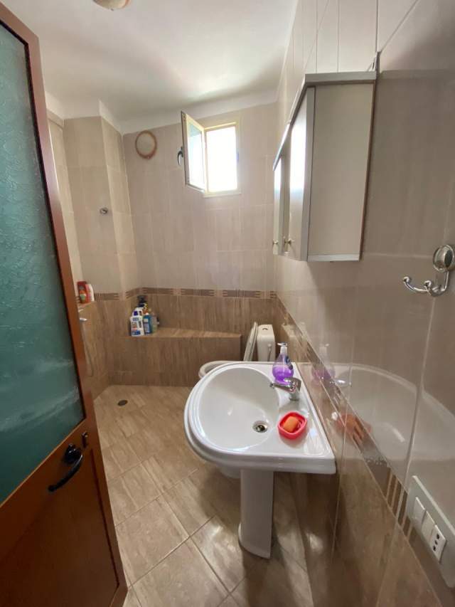 Tirane, jepet me qera apartament 2+1 Kati 6, 76 m² 600 Euro (prane Prokurorise)