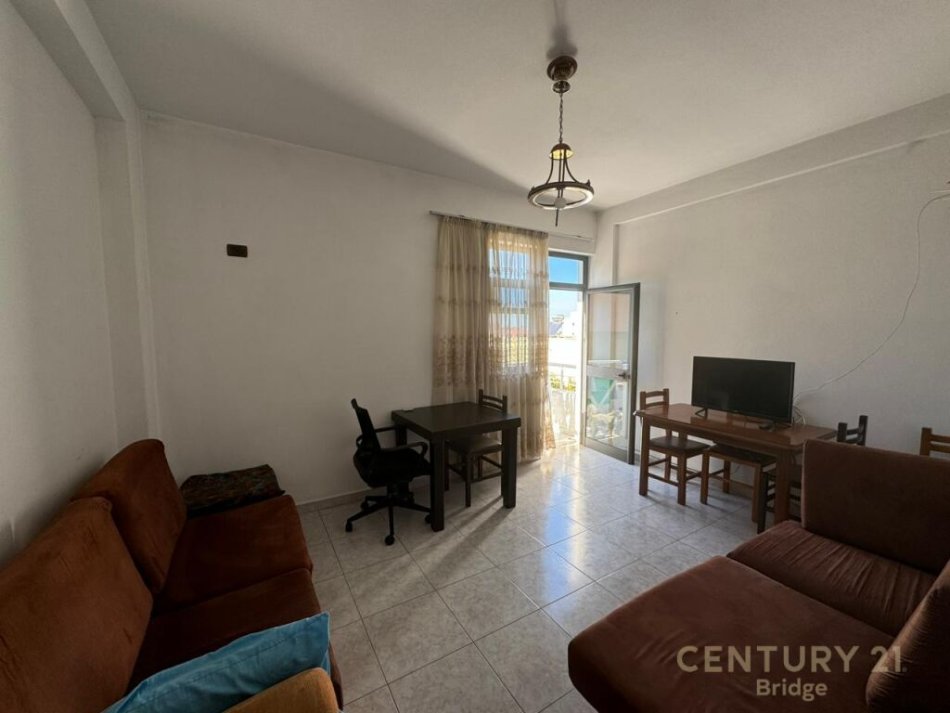 Tirane, shitet apartament 1+1+Ballkon Kati 2, 63 m² 94.500 € (ngjitur me Rezidencën "Euro 3D", shumë pranë Universitetit "Barleti")