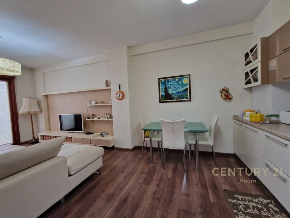 SHESIM, APARTAMENT MODERN 2+1 TE UNAZA E RE ‼️