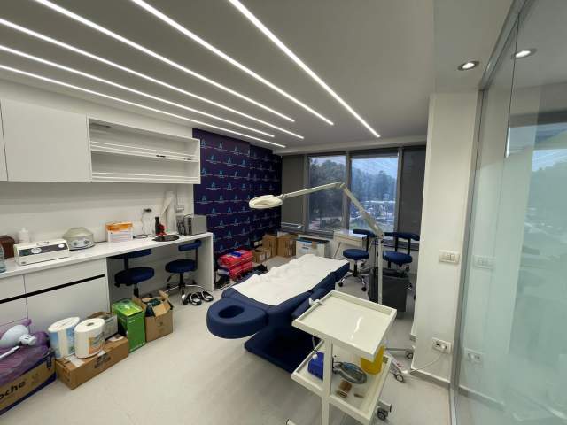 Tirane, jepet me qera zyre Kati 3, 70 m² 800 Euro (Myslym Shyri)