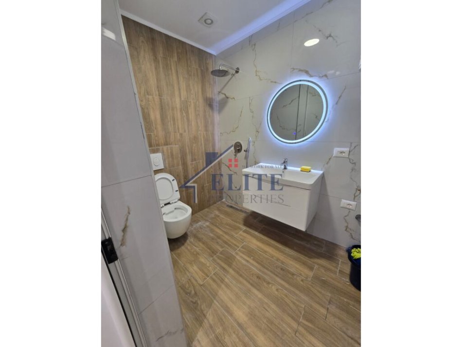 Tirane, shitet apartament 2+1+Ballkon Kati 2, 87 m² 210.000 € (Rruga e Elbasanit)