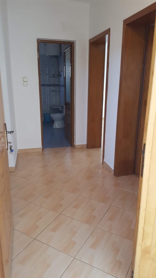 Tirane, jepet me qera apartament 2+1 Kati 1, 100 m² 350 € (Don Bosko)