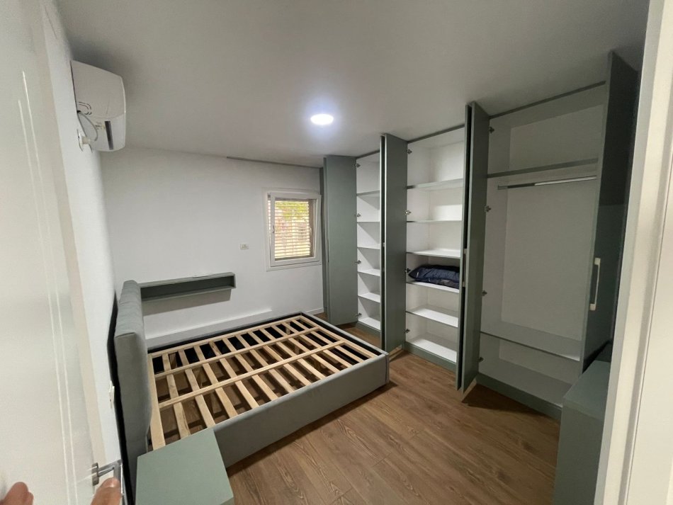 Tirane, jepet me qera apartament 2+1+Ballkon Kati 1, 85 m² 700 € (Zogu i Zi)