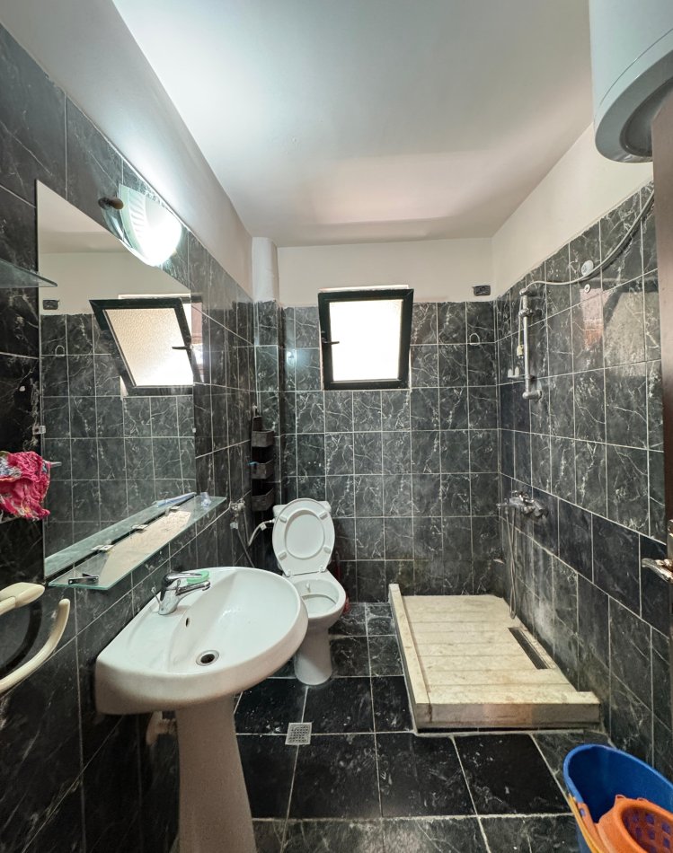 Tirane, shitet apartament 1+1 Kati 5, 59 m² 87.000 € (21 dhjetori)