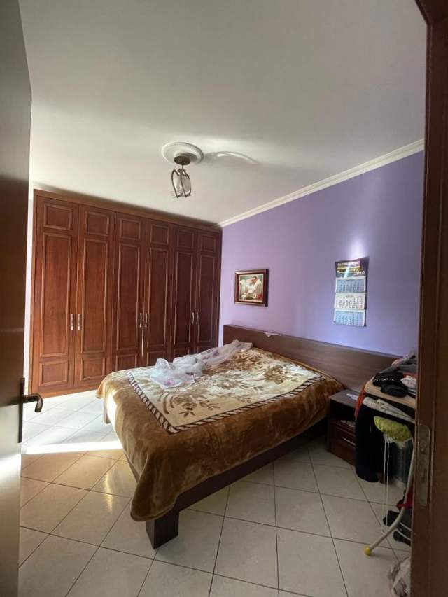 Tirane, jepet me qera apartament 2+1+BLK Kati 5, 100 m² 550 Euro (Delijorgji)