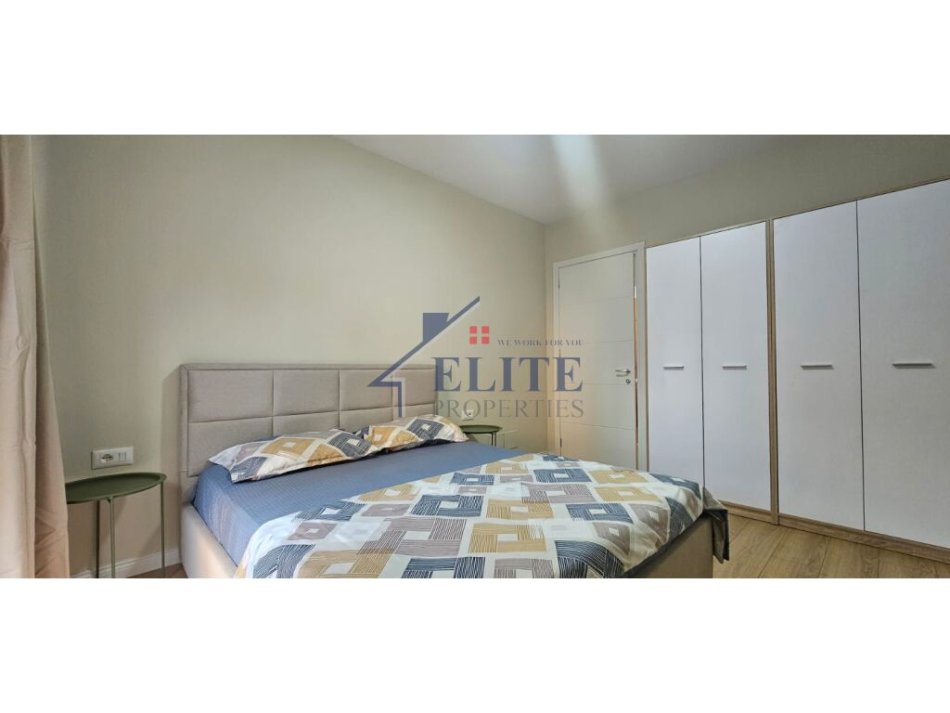 Tirane, jepet me qera apartament 1+1+Ballkon Kati 1, 65 m² 600 € (Islam Alla)