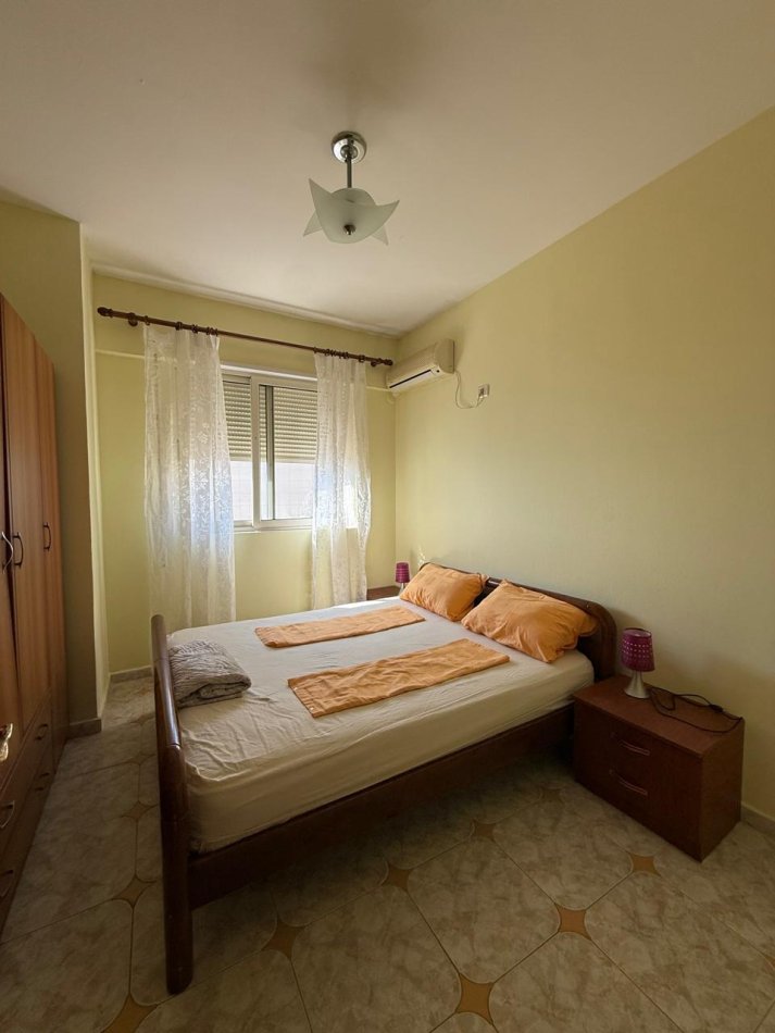 Durres, jepet me qera apartament 1+1+Ballkon Kati 4, 350 € 