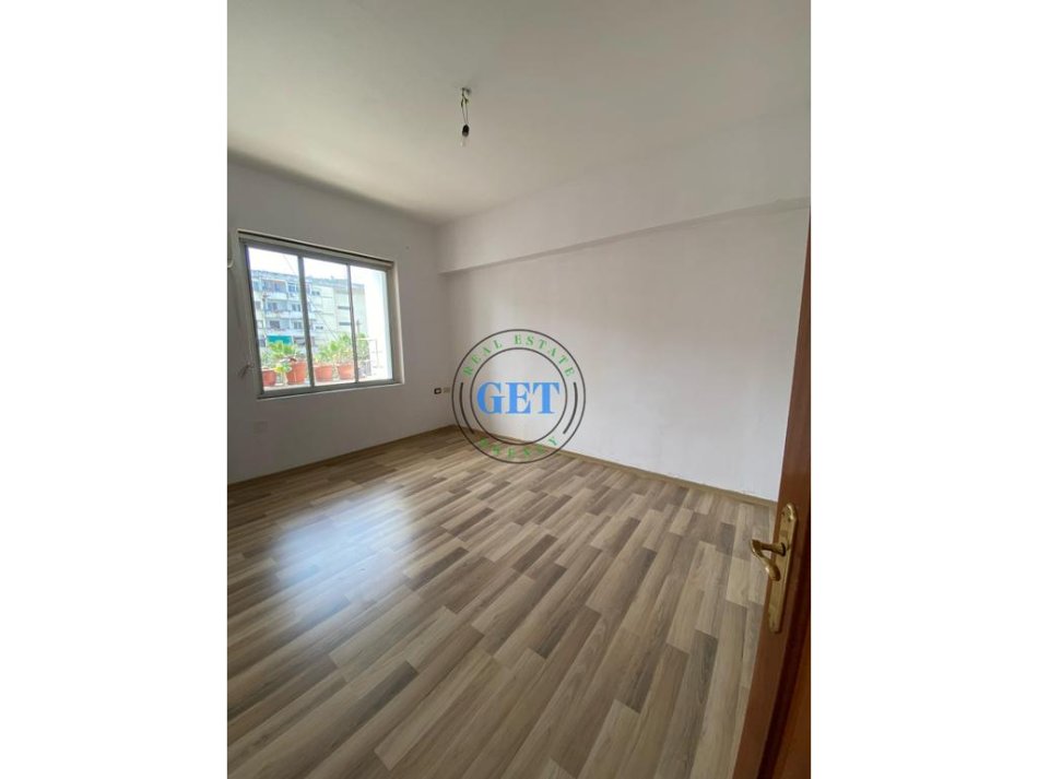 Durres, shitet apartament 2+1 Kati 3, 90 m² 150.000 € 