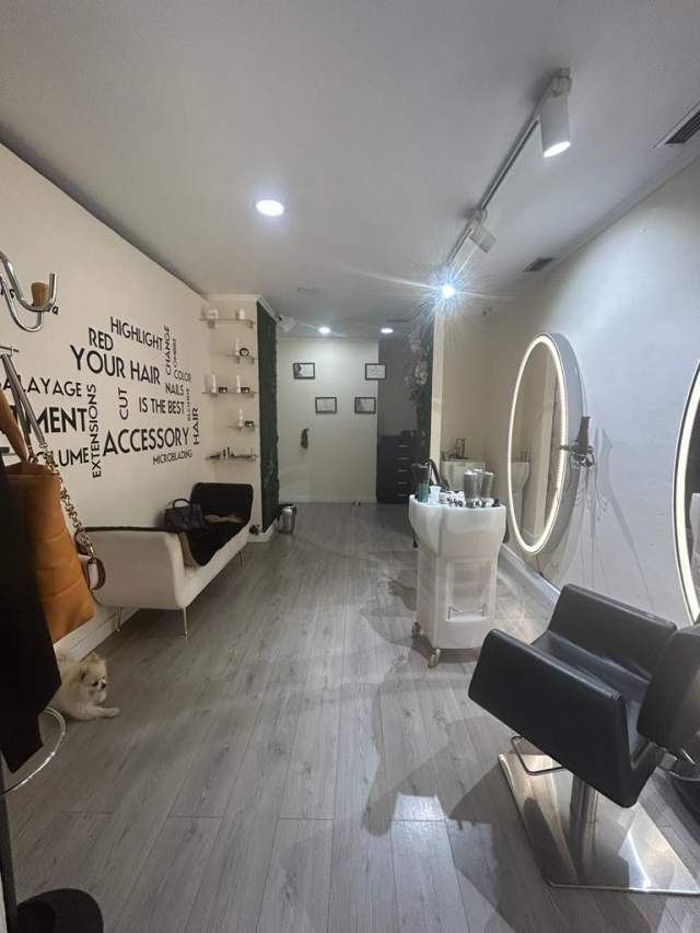 Tirane, jepet me qera  ambjent biznesi Kati 0, 100 m² 1000 Euro tek Shallvaret