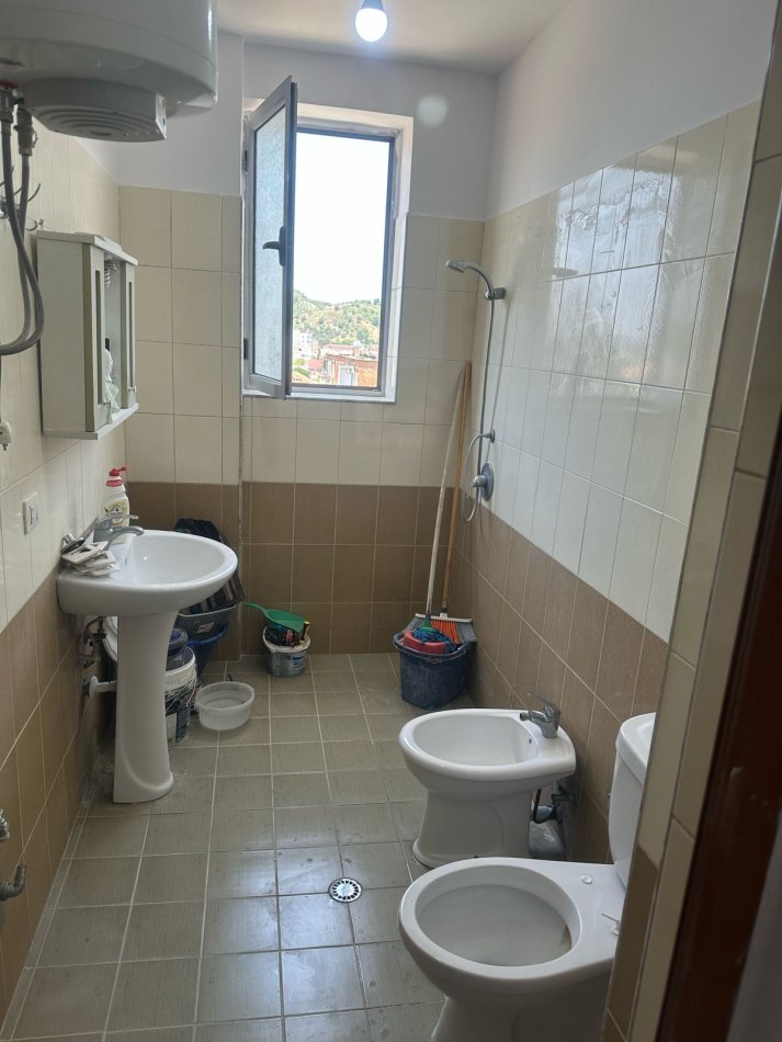 Tirane, shitet apartament 1+1+Ballkon Kati 5, 54 m² 85.000 € 