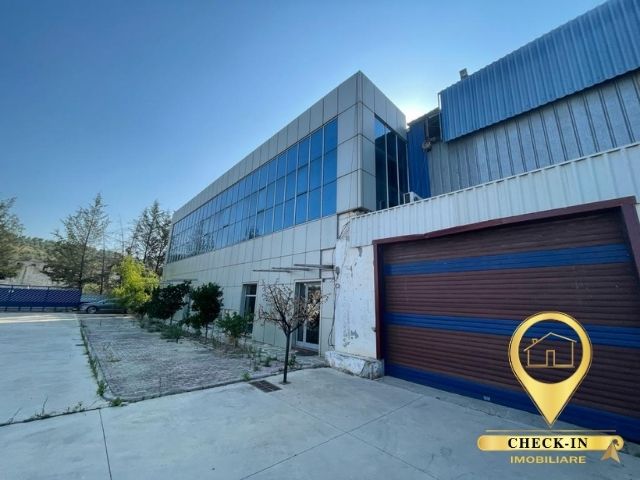 Lushnje, shitet magazine Kati 0, 12.000 m² 1.600.000 Euro (Lushnje)
