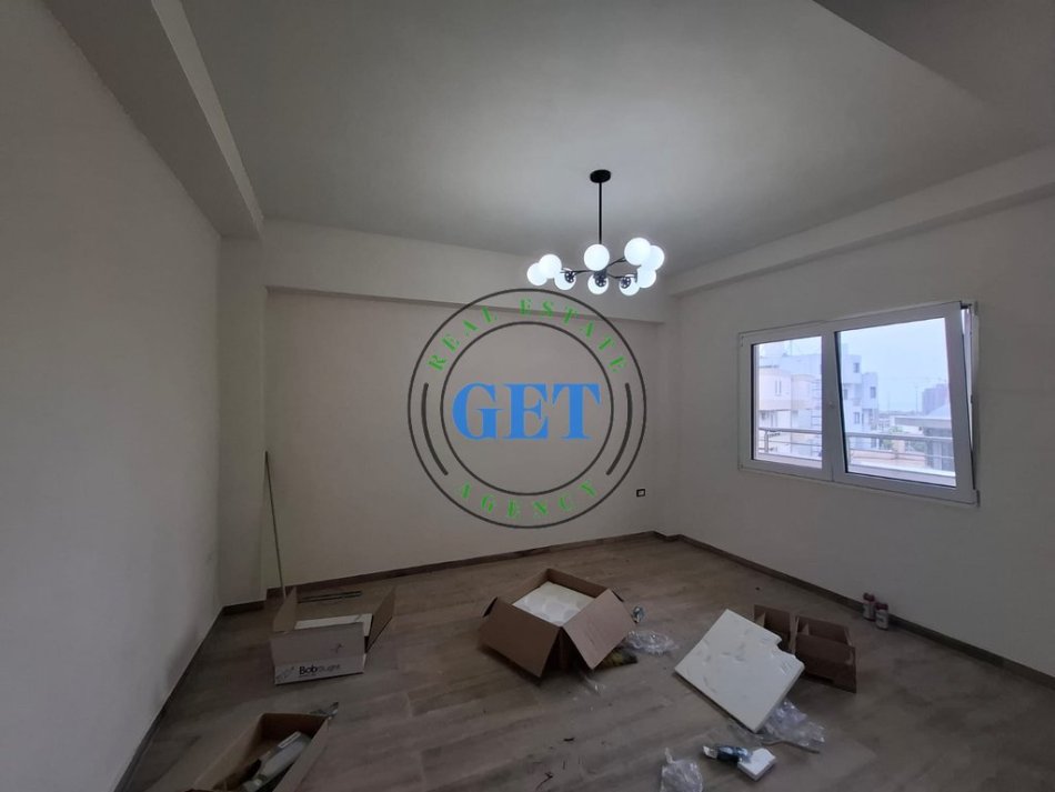 Durres, shitet apartament 2+1 Kati 5, 83 m² 95.000 € 