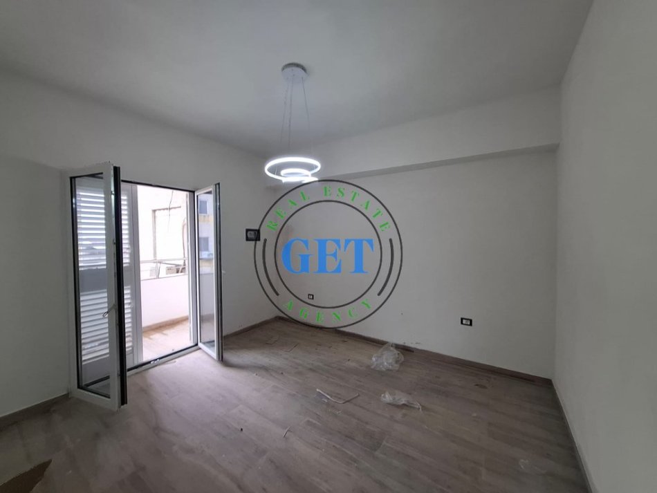 Durres, shitet apartament 2+1 Kati 5, 83 m² 95.000 € 