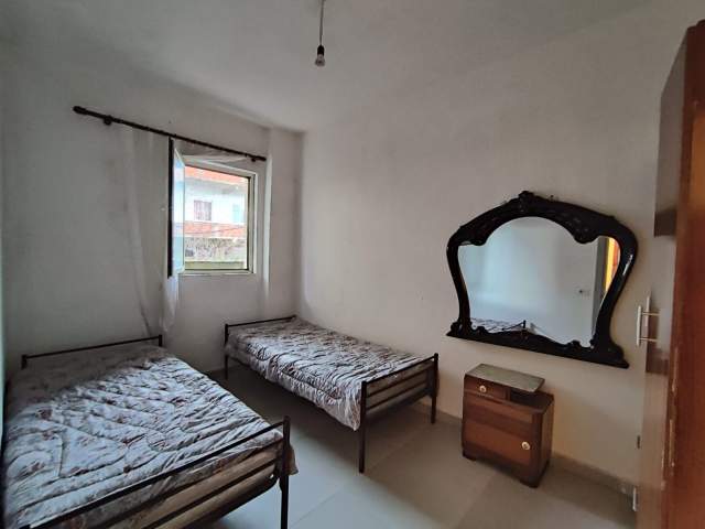Tirane, jepet me qera apartament 2+1 Kati 1, 80 m² 300 Euro (stacioni trenit)