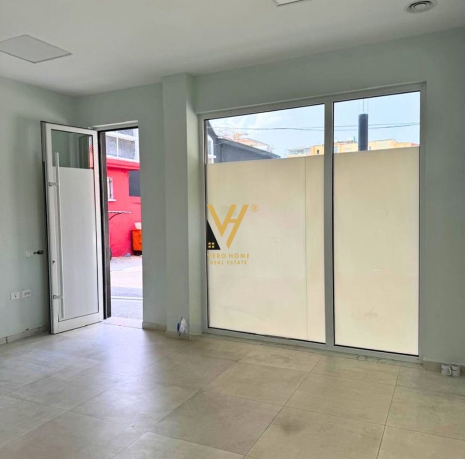 Tirane, jepet me qera zyre Kati 0, 35 m² 500 € (RRUGA SULEJMAN DELVINA)