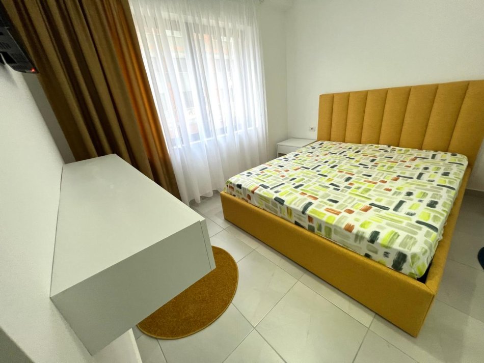 Tirane, jepet me qera apartament 2+1 Kati 2, 110 m² 800 € (kodra e diellit)
