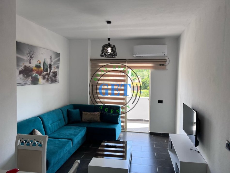 Durres, jepet me qera apartament 1+1 Kati 3, 70 m² 350 € (Plazh Rrota e Kuqe)