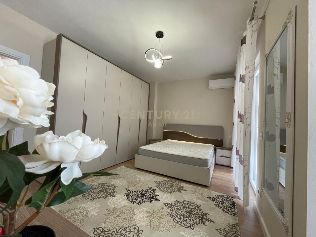 SHITET APARTAMNT 2+1+2 TEK KOMUNA E PARISIT!