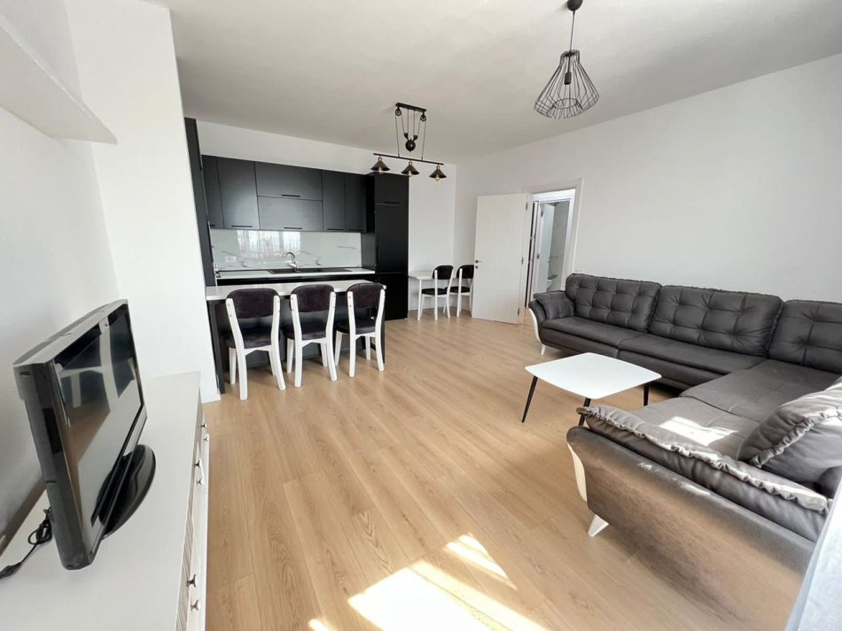 Tirane, jepet me qera apartament 1+1 , 74 € (rruga e dibres)
